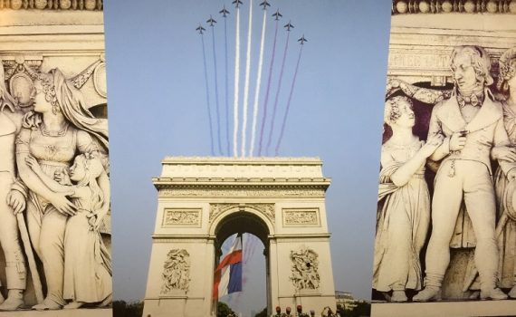 Arc de Triomphe - Wahrzeichen von Paris